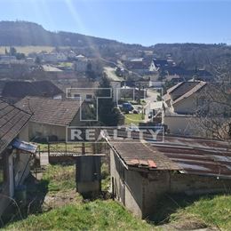 Na predaj víkendová chalupa v obci Krnča s pozemkom 500m2