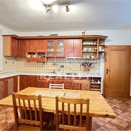 PREDANÉ - TUreality ponúka na predaj rodinný dom po rekonštrukcii v obci Vígľas 12 min od Zvolena