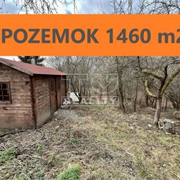 Na predaj pozemok so základmi domu, inžinierskymi sieťami a prírodným jazierkom, Veľký Čepčín