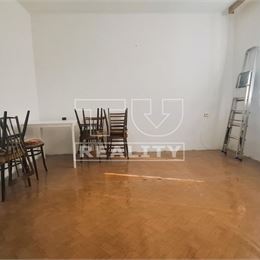 Na predaj rodinný dom v Bošanoch s pozemkom 1116 m2