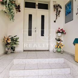 Na predaj rodinný dom v Bošanoch s pozemkom 1116 m2