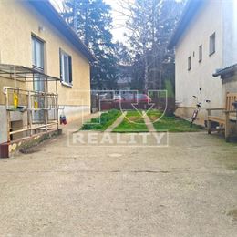 Na predaj rodinný dom v Bošanoch s pozemkom 1116 m2