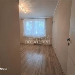 4-IZBOVÝ BYT HLOHOVEC 82m2