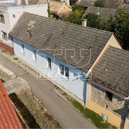 REZERVOVANÝ MALÝ RODINNÝ DOMČEK 197m2 NA POZEMKU 366m2, MORAVSKÉ LIESKOVÉ