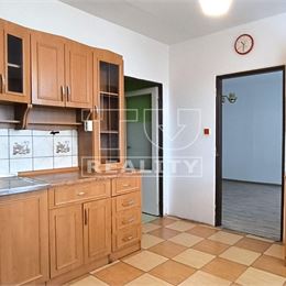 Znížená cena!Na predaj 3,5 izbový byt vo vyhľadávanej lokalite mesta Partizánske,73m2