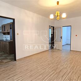 Znížená cena!Na predaj 3,5 izbový byt vo vyhľadávanej lokalite mesta Partizánske,73m2
