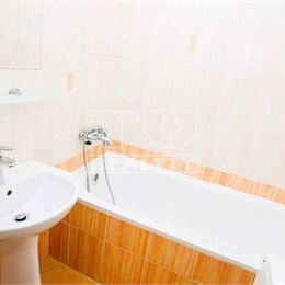 REZERVOVANÝ- 3 IZBOVÝ BYT SÍDLISKO- HÁJIK , 70m2