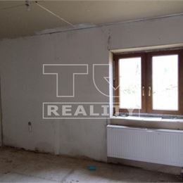TUreality predava dom po čiastočnej rekonstrukcii v obci Ihľany. Znížená cena!!!