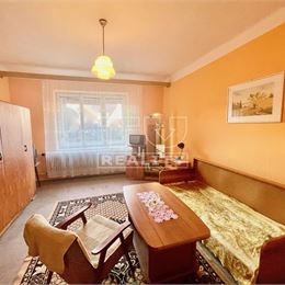 Nová cena:Rodinný dom a 1200m2 pozemok