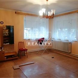 Malý útulný domček v pôvodnom stave – Brvnište
