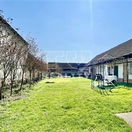 Rodinný dom s pozemkom 1183 m2 v Drahovciach pri Piešťanoch