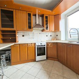 Znížená cena. Exkluzívne na predaj rodinný dom v Topoľčiankách, pozemok 1300 m2