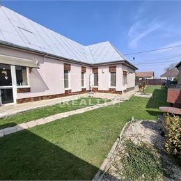 EXKLUZÍVNE LEN V TU REALITÁCH PRIPRAVUJEME do na predaj Rodinný dom len 9 km od Košíc v obci Valaliky.