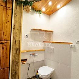 Na predaj 3 izbový neštandartný byt po rekonštrukcii s balkónom v Poprade
