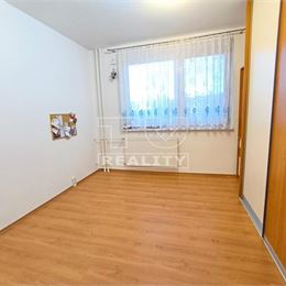 Na predaj 3 izbový neštandartný byt po rekonštrukcii s balkónom v Poprade