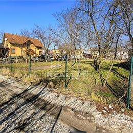 VÝHRADNE! Stavebný pozemok Drienov, 10 min. Prešov, 876 m2
