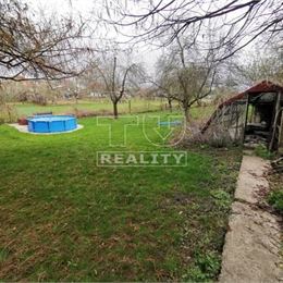 NA PREDAJ RODINNÝ DOM - SKLAKA NAD VÁHOM, VHODNÉ NA PODNIKANIE I BÝVANIE, POZEMOK 1072 m2, SUPER INVESTÍCIA,