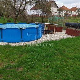 NA PREDAJ RODINNÝ DOM - SKLAKA NAD VÁHOM, VHODNÉ NA PODNIKANIE I BÝVANIE, POZEMOK 1072 m2, SUPER INVESTÍCIA,
