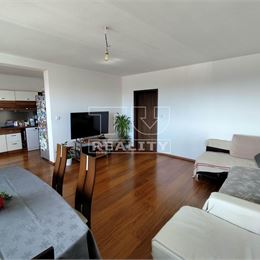 3-izbový priestorovo veľkorysý byt v staršej novostavbe Bratislava-Podunajské Biskupice 94m2
