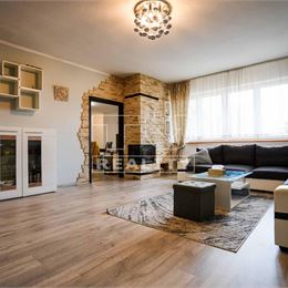 REZERVOVANÉ - RODINNÝ DOM v lukratívnej lokalite Žilina – Bôrik na pozemku o výmere 571 m2.