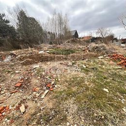 NA PREDAJ STAVEBNÝ POZEMOK (2000 m2) SO SIEŤAMI V OBCI HORNÁ SÚČA - KRÁSNY DUB.