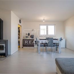 Novostavba - RODINNÝ DOM 3KK v obci Dolný Hričov – Peklina na pozemku 623m2