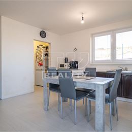Novostavba - RODINNÝ DOM 3KK v obci Dolný Hričov – Peklina na pozemku 623m2