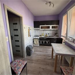 Na predaj - 3izbový byt s lodžiou, Poprad-Nový Juh