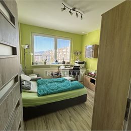 Na predaj - 3izbový byt s lodžiou, Poprad-Nový Juh