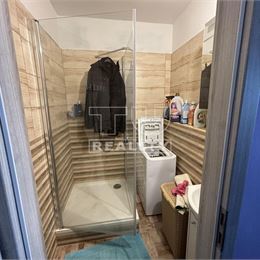 Na predaj - 3izbový byt s lodžiou, Poprad-Nový Juh