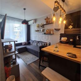 TU Reality ponúka na dlhodobý prenájom 1-izbový byt s balkónom v Slnečniciach, 41,12 m2