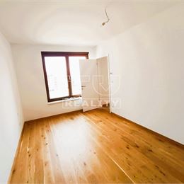 ZWIRN 3,2-IZBOVÝ BYT,NOVOSTAVBA,RUŽINOV-NIVY,BALKÓN,PARKING,50m2