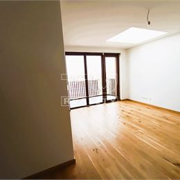 ZWIRN 3,2-IZBOVÝ BYT,NOVOSTAVBA,RUŽINOV-NIVY,BALKÓN,PARKING,50m2