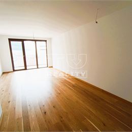 2-IZBOVÝ BYT,RUŽINOV-NIVY,PROJEKT-ZWIRN 3,BALKÓN,PARKING,55m2