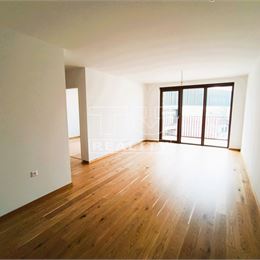 2-IZBOVÝ BYT,RUŽINOV-NIVY,PROJEKT-ZWIRN 3,BALKÓN,PARKING,55m2