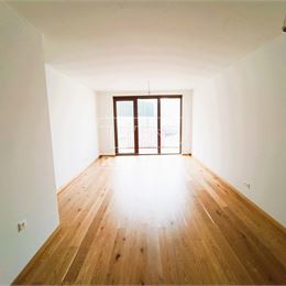 2-IZBOVÝ BYT,RUŽINOV-NIVY,PROJEKT-ZWIRN 3,BALKÓN,PARKING,55m2