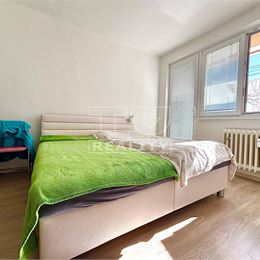 Na predaj 2i byt 48 m2 s lodžiou, Topoľčany - Centrum