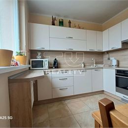 IBA U NÁS 3-IZBOVÝ BYT PIEŠŤANY 74m2