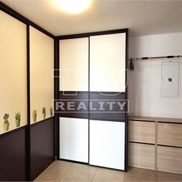 2 izbový svetlý byt 55m2 s priestranným balkónom v staršej tehlovej novostavbe – Bratislava, Podunajské
