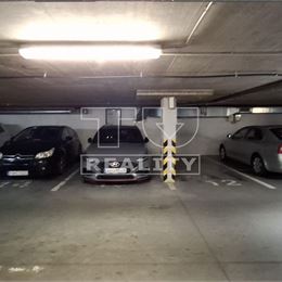2 izbový svetlý byt 55m2 s priestranným balkónom v staršej tehlovej novostavbe – Bratislava, Podunajské