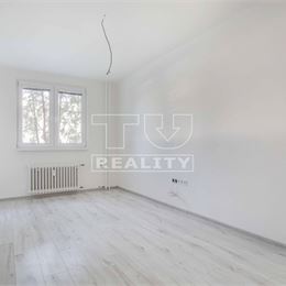 Nanovo prerobený 2-izbový byt blízko stanice, Nové Zámky – 57,63m2