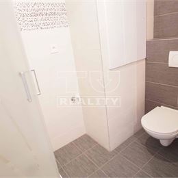 Nanovo prerobený 2-izbový byt blízko stanice, Nové Zámky – 57,63m2