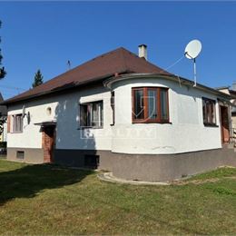 Na predaj rodinný dom Žilina-Bánová na krásnom, slnečnom pozemku o výmere 730m2