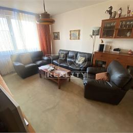 3-izbový byt v Ružinove – skvelá lokalita a možnosť úprav-69 m²