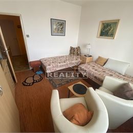 3-izbový byt v Ružinove – skvelá lokalita a možnosť úprav-69 m²