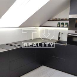 Elegantný podkrovný byt v prestížnej lokalite Starého Mesta - 74 m²