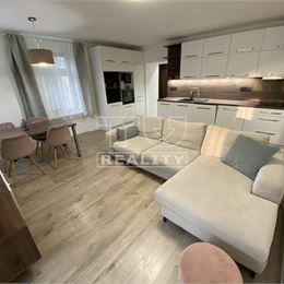 Príjemný 2,5-izbový byt v srdci Starého Mesta Bratislavy - 58 m²