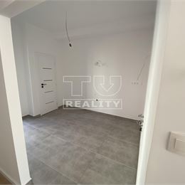 Priestranný 4-izbový byt s atmosférou a komfortom v prestížnej lokalite Starého Mesta - 90 m2
