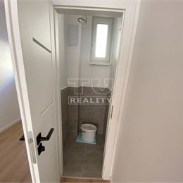 Priestranný 4-izbový byt s atmosférou a komfortom v prestížnej lokalite Starého Mesta - 90 m2