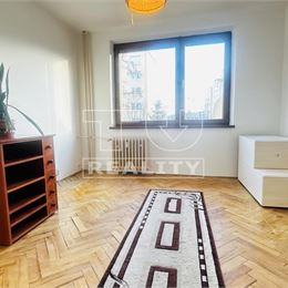 Predám 4izbový byt, Poprad, Západ